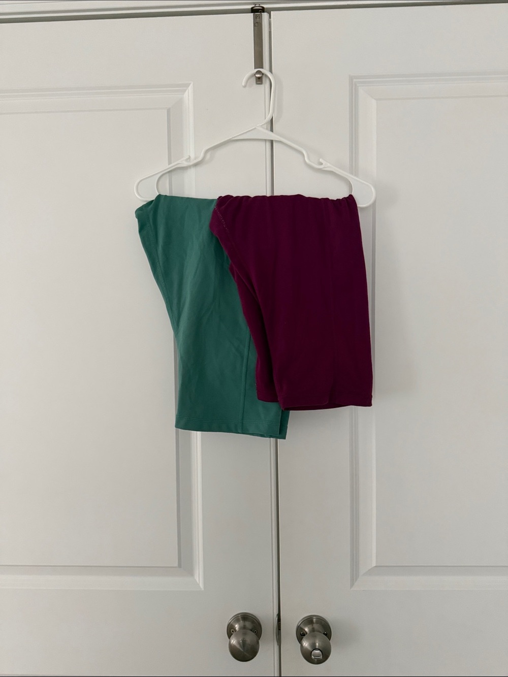 32 Degrees Women's Capris in Teal and Berry